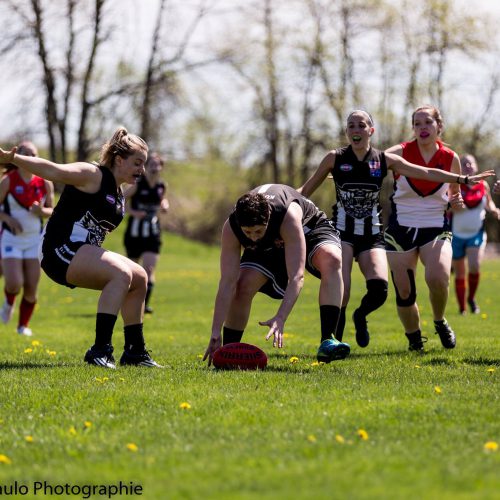 The Women of the New York Magpies Kick Off Their 2016 Season in Montreal